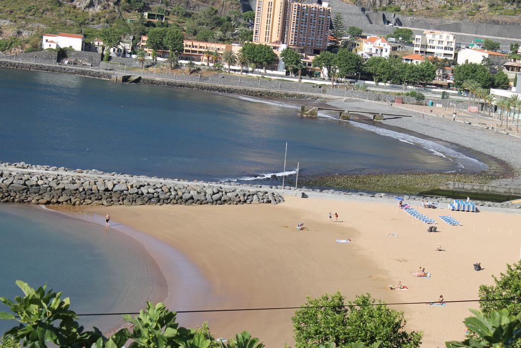 Cozy And Bright Apartment Machico  Buitenkant foto